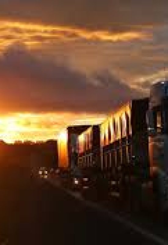 Isenção no diesel expõe atraso nos preços e medo de reação de caminhoneiros